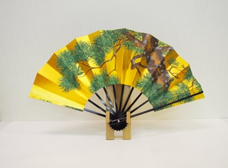 画像1: 飾り扇・扇立てセット（両金・松） (1)